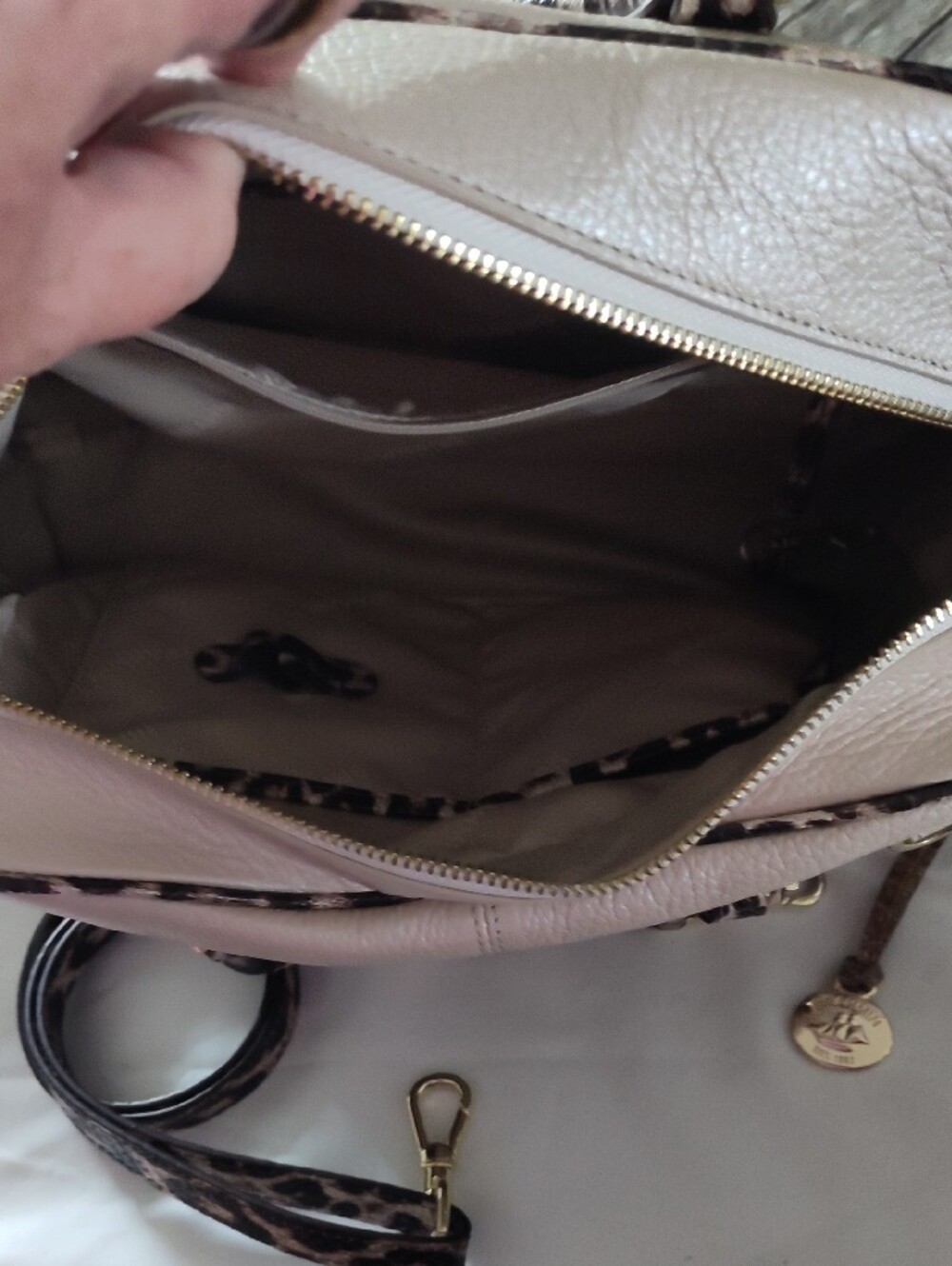 Brahmin Cream Leather Satchel with Leopard Trim and Gold Hardware - Picture 4 of 7